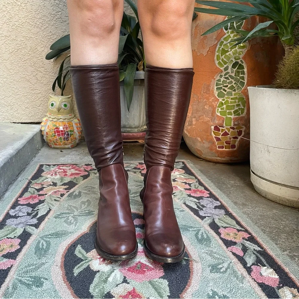 Prada Vintage Brown Over the Knee Leather Boots with Streamlined Design - Picture 7 of 16